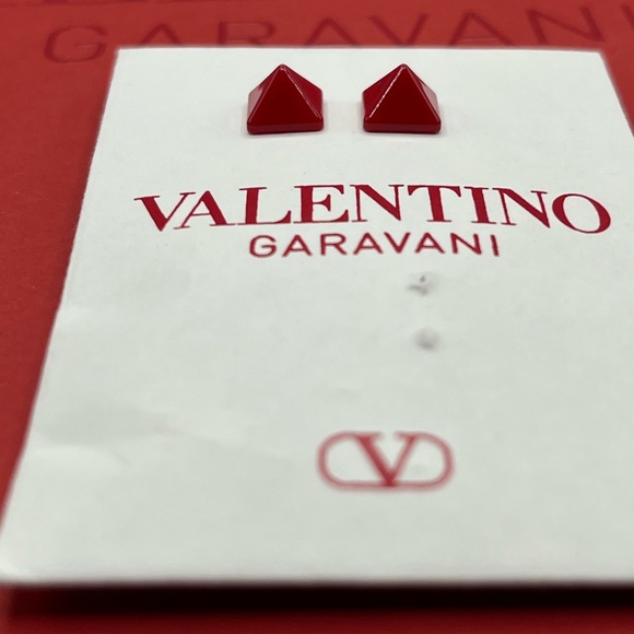 2 Valentino Garavani Rockstud Stud Replacements Red New w Original Envelope - Picture 3 of 4